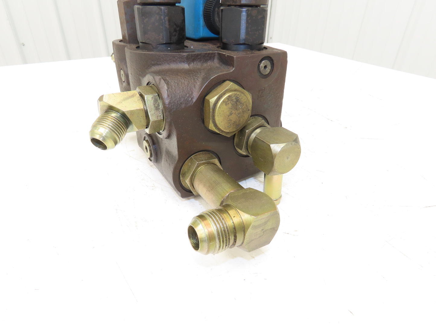 Vickers EPM2-WB-20 Hydraulic Valve off Hyster N30XMR2 Electric Forklift