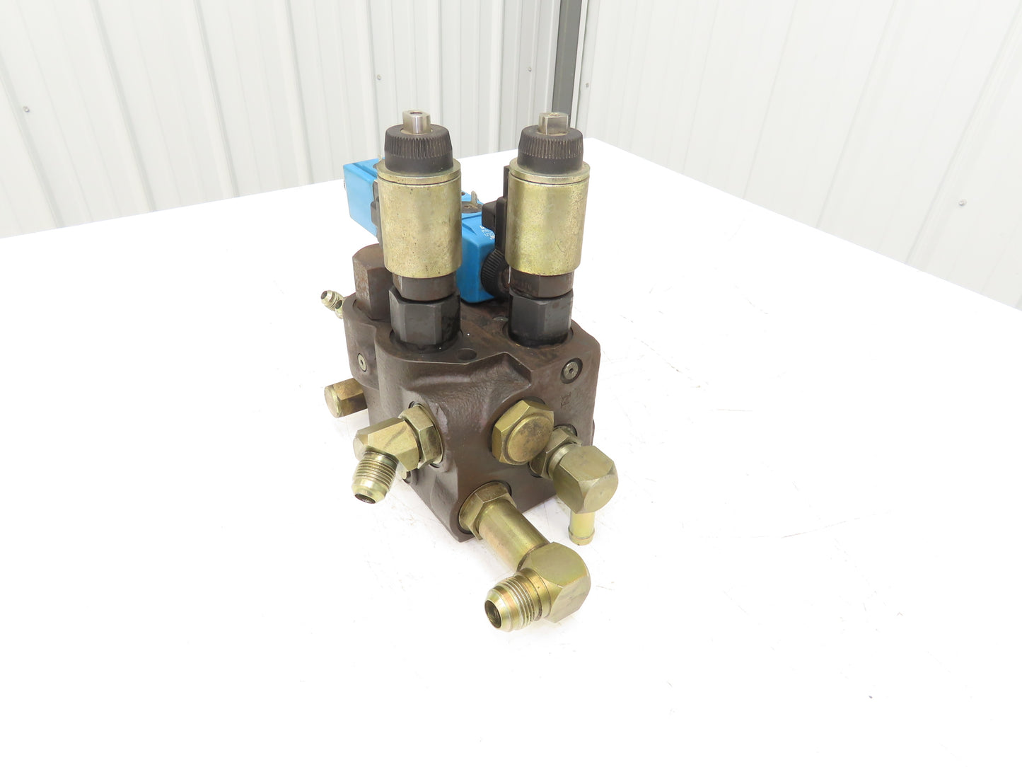 Vickers EPM2-WB-20 Hydraulic Valve off Hyster N30XMR2 Electric Forklift
