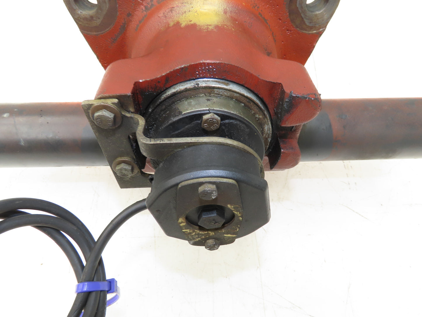 Linde E14-E20P Forklift Dual-Wheel Rear Axle Assembly Off E18C-02