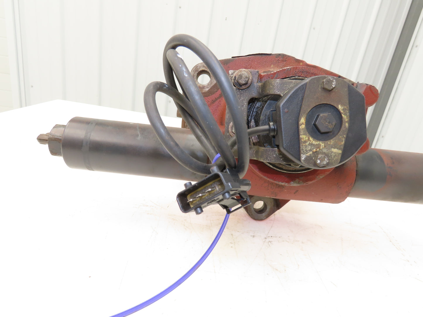 Linde E14-E20P Forklift Dual-Wheel Rear Axle Assembly Off E18C-02