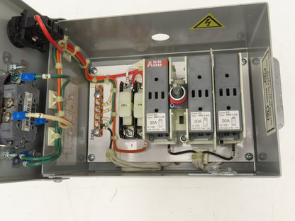 Daykin Stepdown Power Transformer 3kVA 1Ph HV 480V LV 120V with Receptacle