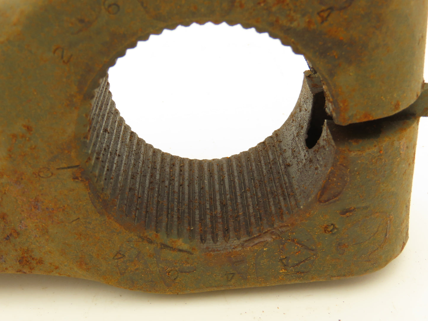 AM General DLA500-84-M-CV90 Humvee Pitman Arm Steering Replacement 15B41