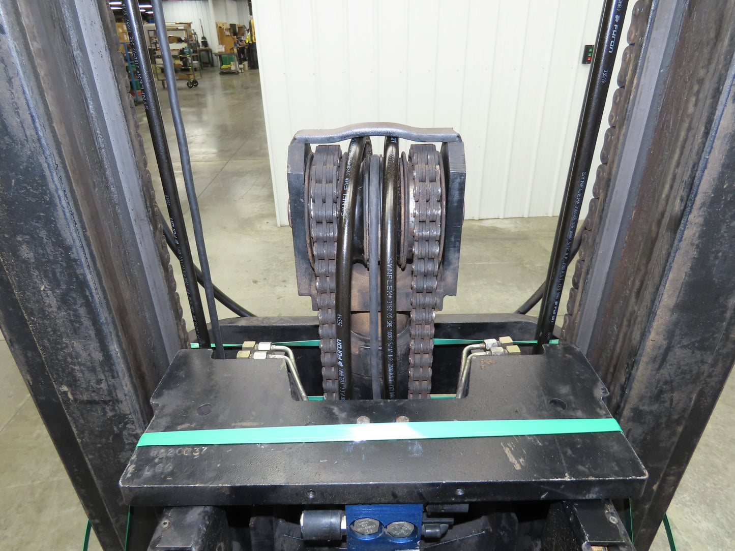 Hyster Mast & Fork Assembly 3 Stage 209" Lift 3000lb Off N30XMR2 Reach Truck