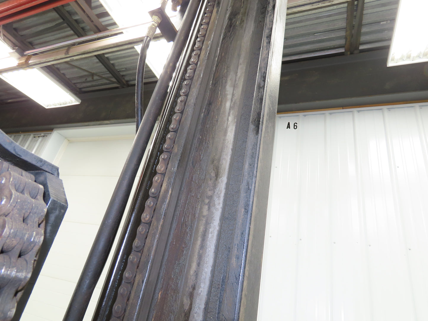 Hyster Mast & Fork Assembly 3 Stage 209" Lift 3000lb Off N30XMR2 Reach Truck