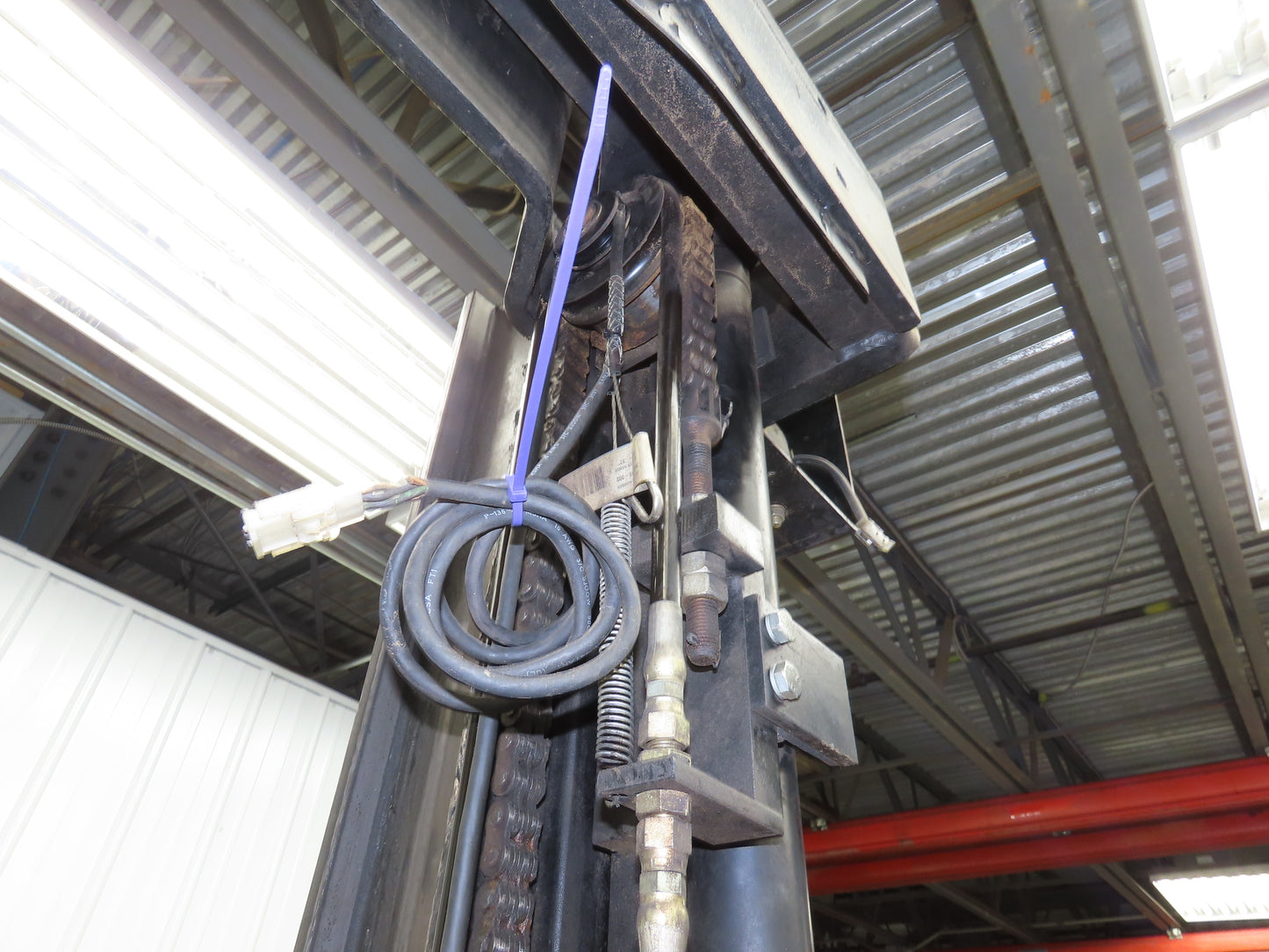 Hyster Mast & Fork Assembly 3 Stage 209" Lift 3000lb Off N30XMR2 Reach Truck