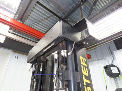 Hyster Mast & Fork Assembly 3 Stage 209" Lift 3000lb Off N30XMR2 Reach Truck