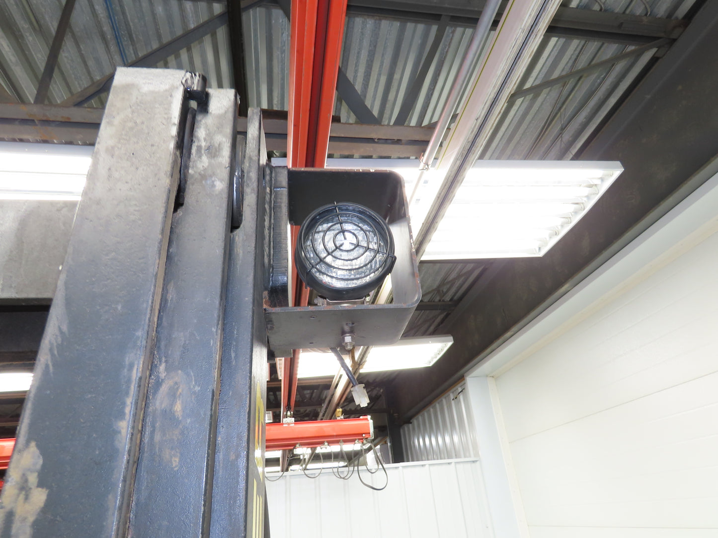 Hyster Mast & Fork Assembly 3 Stage 209" Lift 3000lb Off N30XMR2 Reach Truck