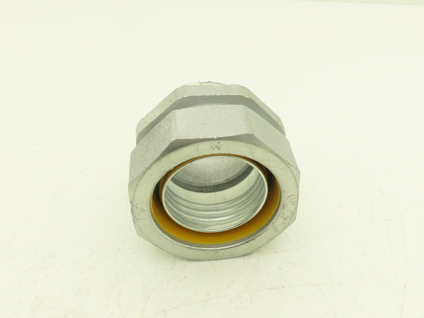 Cooper Crouse-Hinds LT250 2-1/2" Straight Non-Insulated Liquidtight Connector