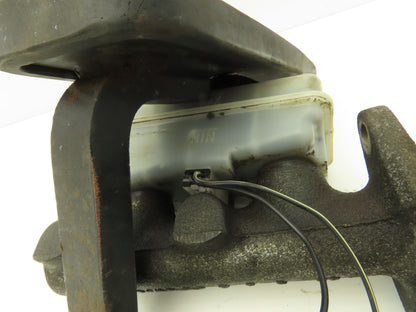 Hyster Brake Pedal & Master Cylinder Assembly Removed From E60Z-33 Forklift