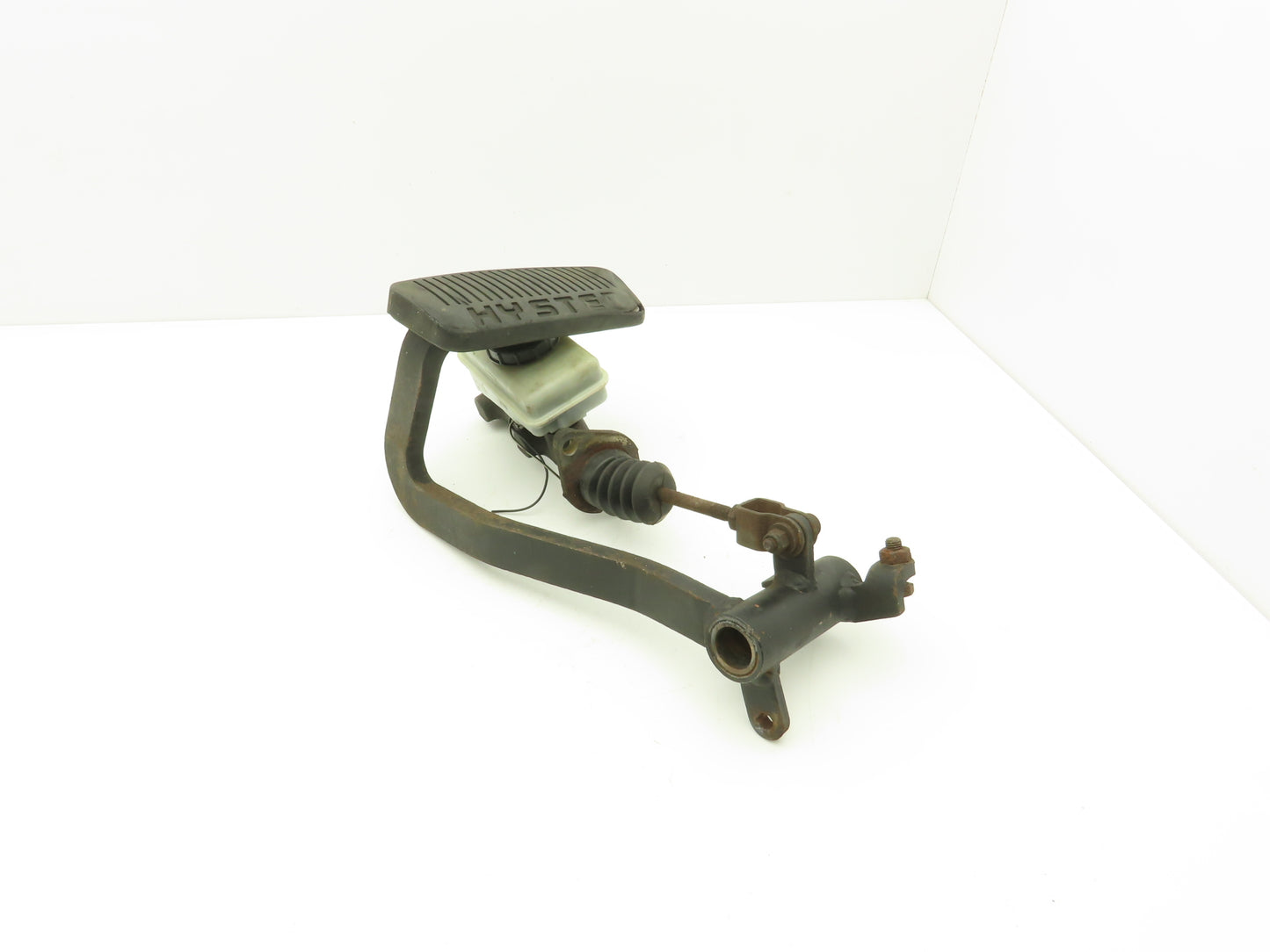 Hyster Brake Pedal & Master Cylinder Assembly Removed From E60Z-33 Forklift