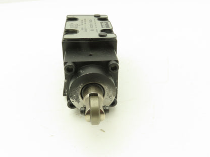 Parker D1VC1H 70 Directional Control Valve 2-Position Cam Roller 5000 PSI