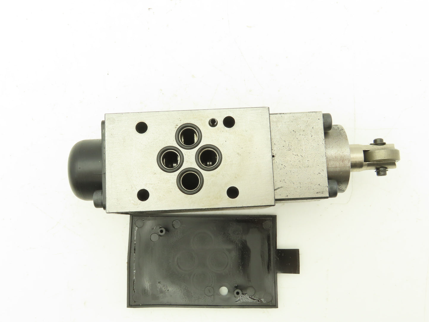 Parker D1VC1H 70 Directional Control Valve 2-Position Cam Roller 5000 PSI