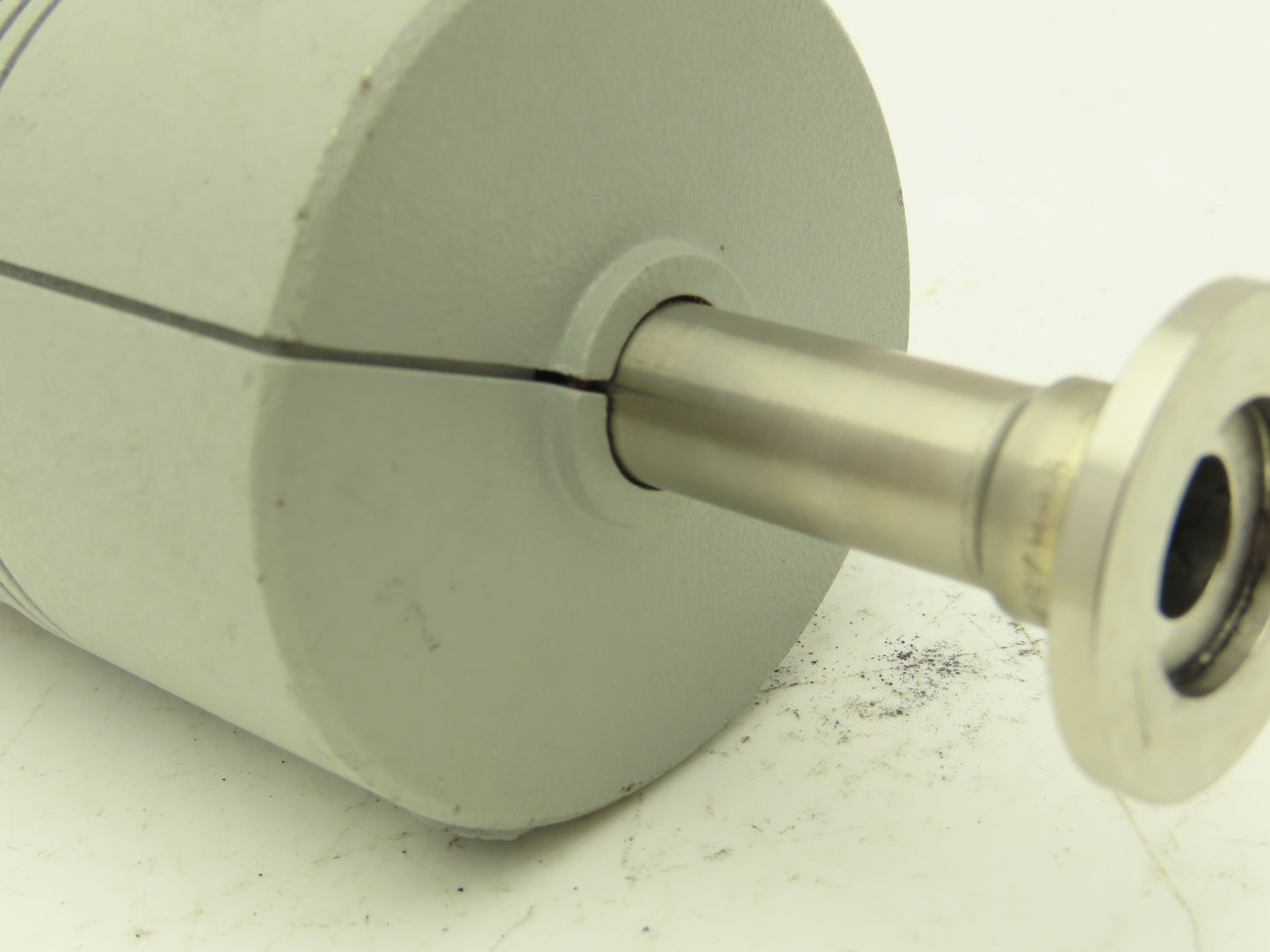 MKS 626B13TDE Baratron Capacitance Manometer Pressure Transducer 1000 Torr