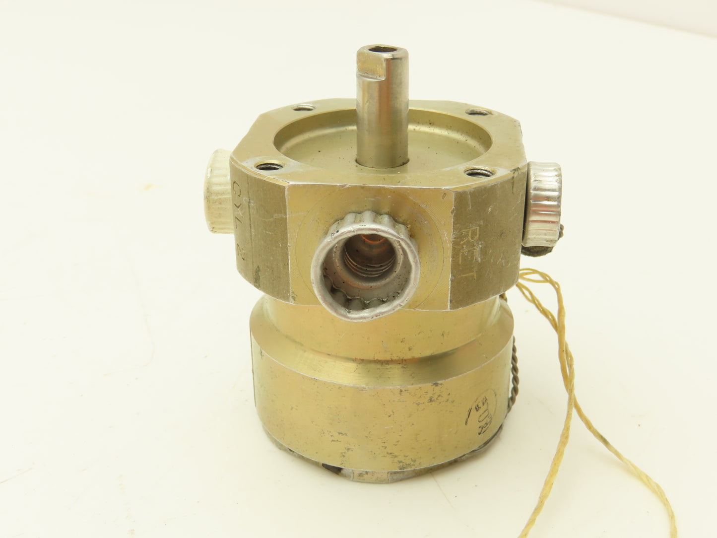Ronson Boeing 7-U-7074-1 Hydraulic Valve 4-Way Selector SAE Military Surplus