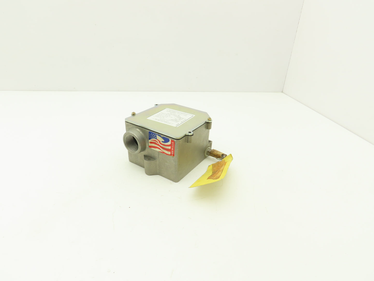 Hubbell 55-4E-2SP-WR-222 Rotary Cam Limit Switch 222:1 Gear Ratio 2NO 2NC 600V