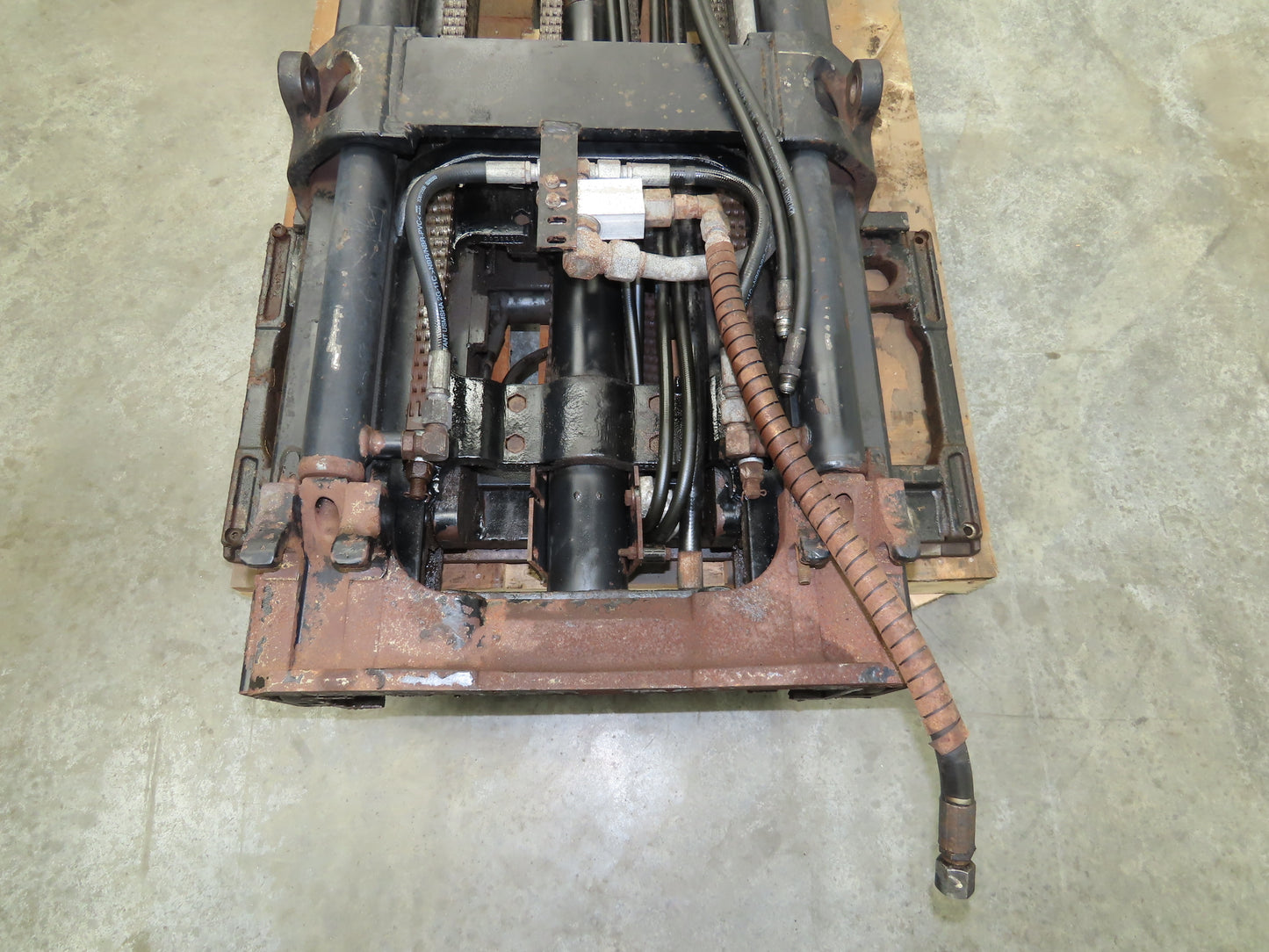 Hyster E60Z Forklift Mast 182" 3-Stage Side Shift Tilt Class 3 Electric 6000lbs