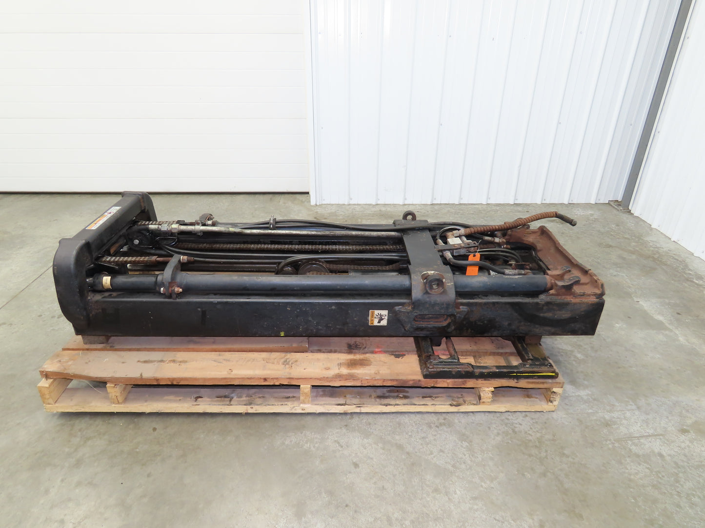 Hyster E60Z Forklift Mast 182" 3-Stage Side Shift Tilt Class 3 Electric 6000lbs