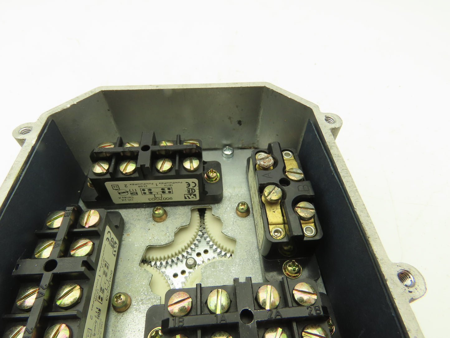 Hubbell 55-4E-4DP-WR-40 Rotary Cam Limit Switch 40:1 Gear Ratio 4NO 4NC 600V RH