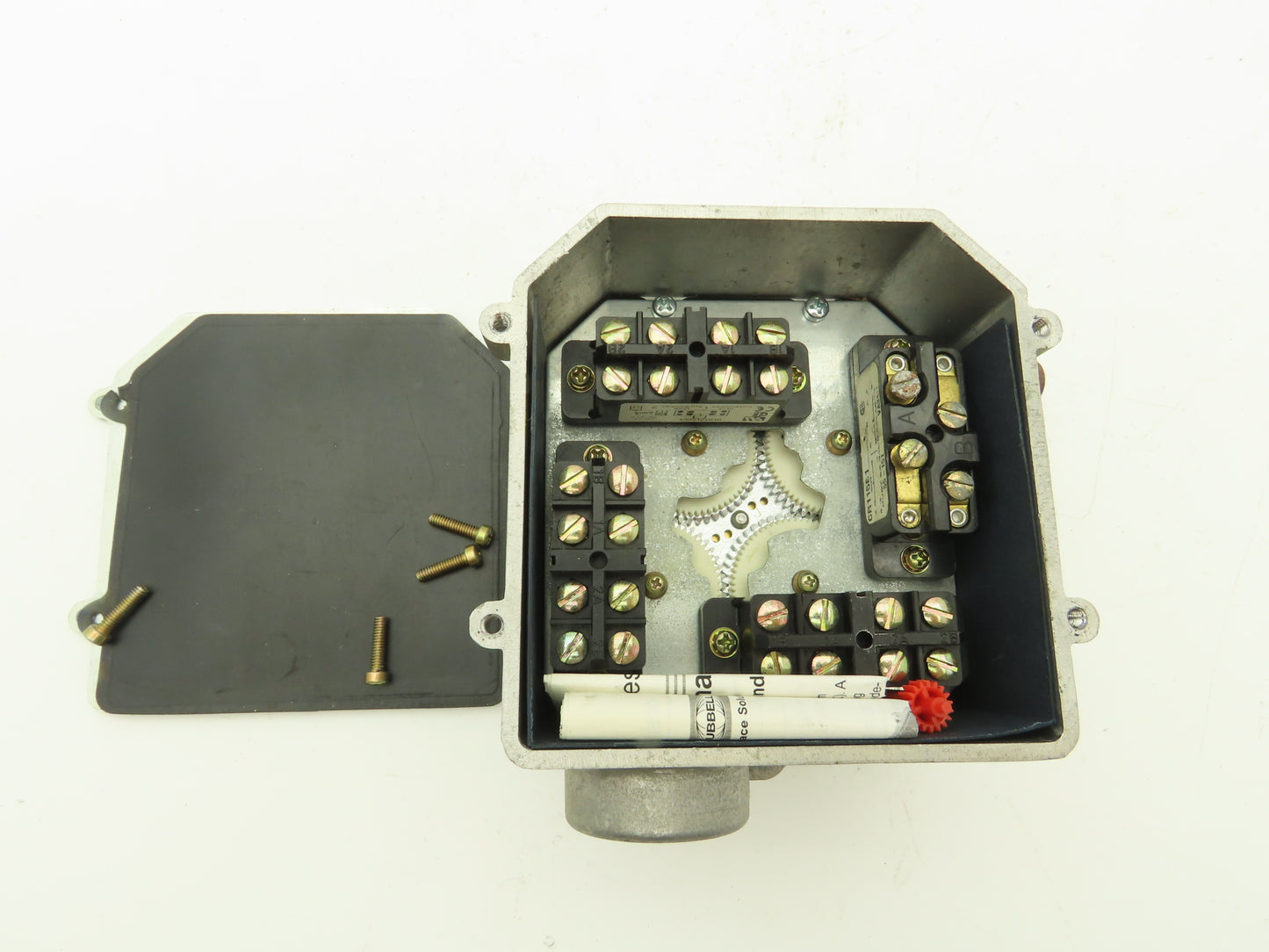 Hubbell 55-4E-4DP-WR-40 Rotary Cam Limit Switch 40:1 Gear Ratio 4NO 4NC 600V RH