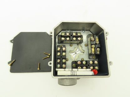 Hubbell 55-4E-4DP-WR-40 Rotary Cam Limit Switch 40:1 Gear Ratio 4NO 4NC 600V RH