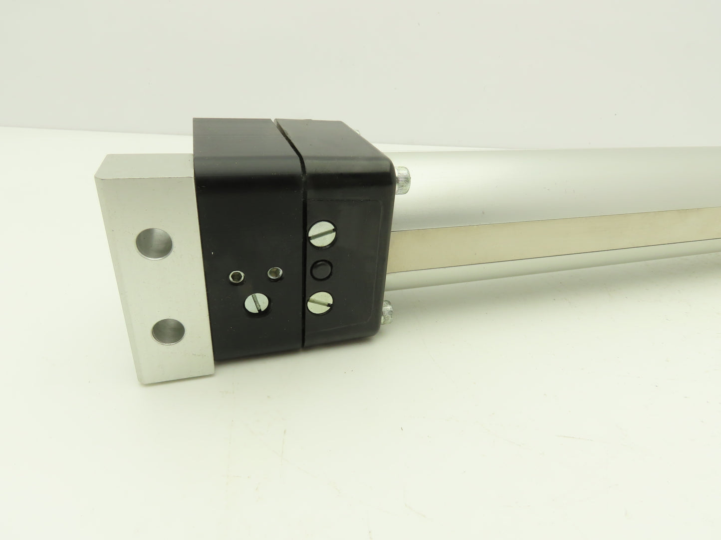 Hoerbiger Parker P124-S/20X14-BM Rodless Pneumatic Air Cylinder 14"Stroke 120psi