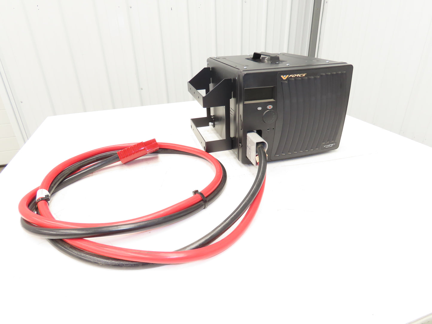 Crown V-Force FS3 Forklift Battery Charger 24V/36V/48V 1250Ah 200A 230V