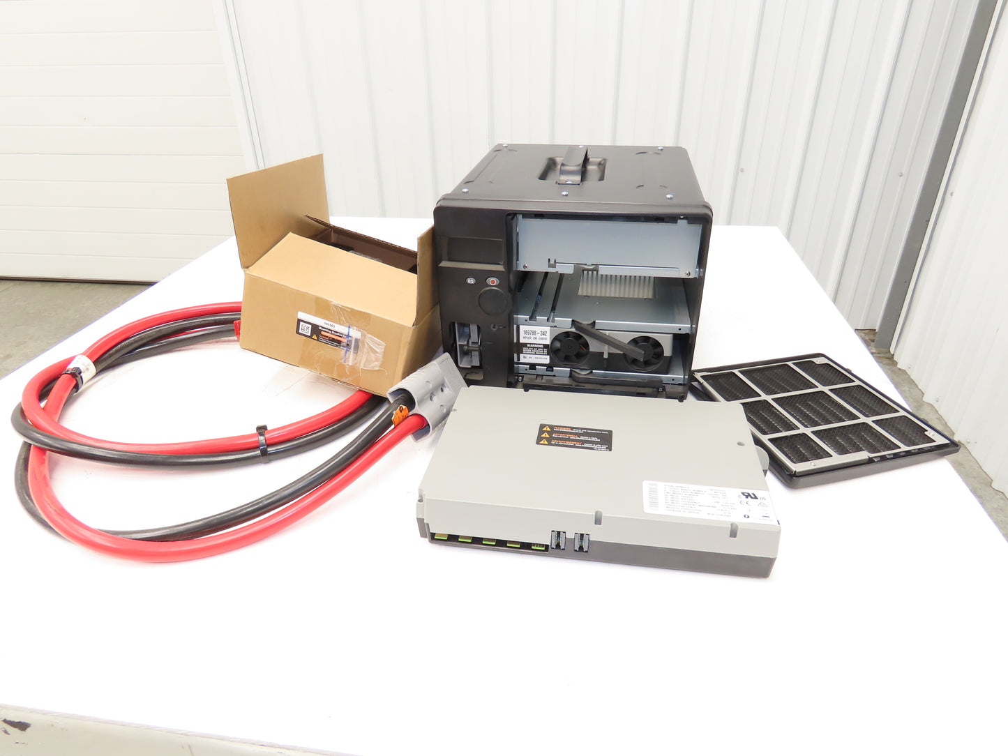 Crown V-Force FS3 Forklift Battery Charger 24V/36V/48V 1250Ah 200A 230V