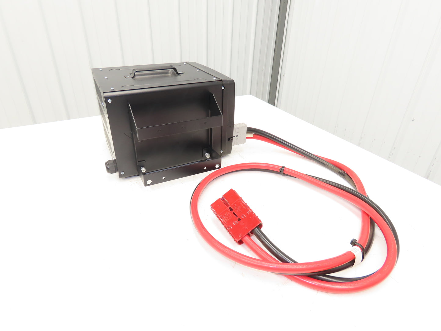 Crown V-Force FS3 Forklift Battery Charger 24V/36V/48V 1250Ah 200A 230V