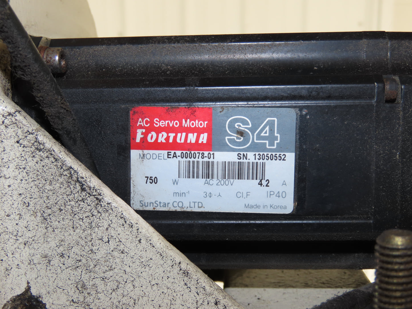 KM-1070BLX-7 Fortuna Industrial Sewing Embroidery Servo Machine 230VAC 1Ph *Read