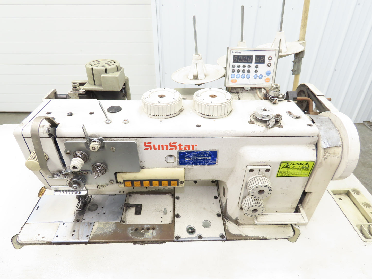 KM-1072BLX-7 Fortuna Industrial Sewing Embroidery Servo Machine 230VAC 1Ph *Read