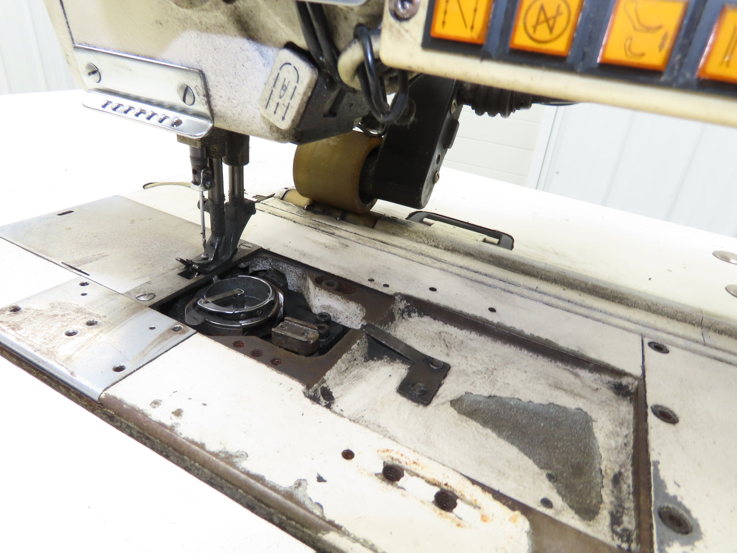 KM-1070BLX-7 Fortuna Industrial Sewing Embroidery Servo Machine 230VAC 1Ph *Read