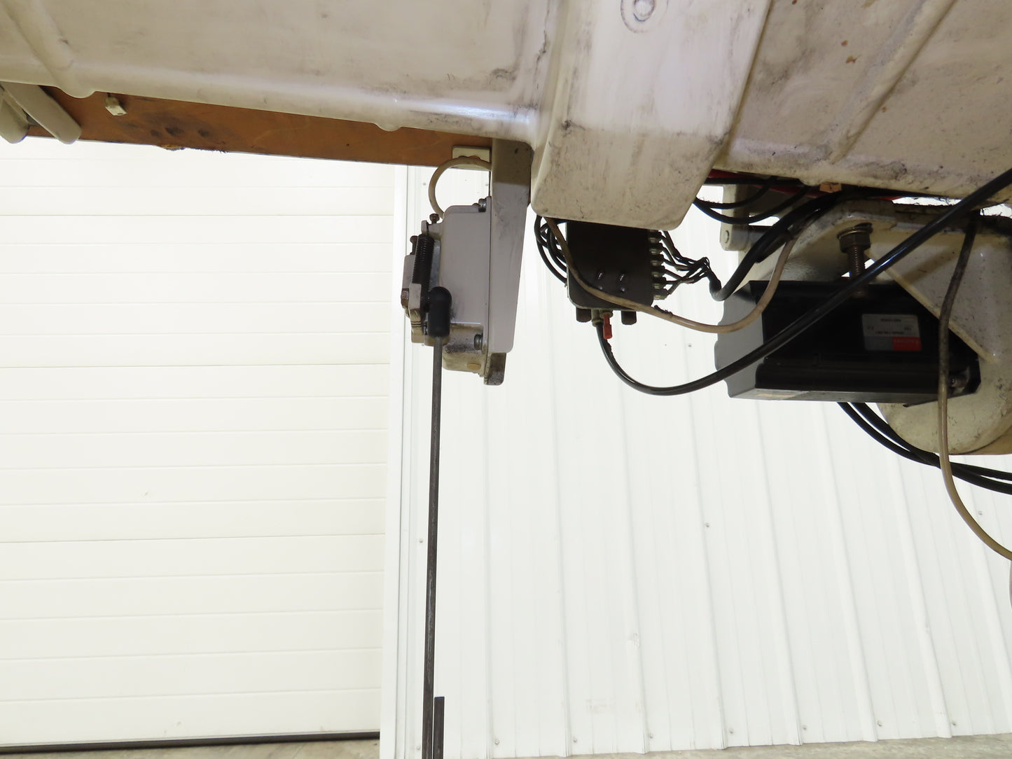 KM-1070BLX-7 Fortuna Industrial Sewing Embroidery Servo Machine 230VAC 1Ph *Read