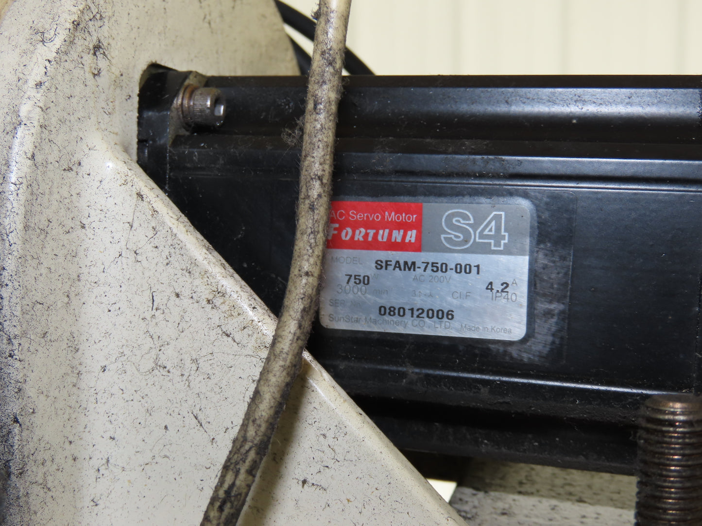 KM-1070BLX-7 Fortuna Industrial Sewing Embroidery Servo Machine 230VAC 1Ph *Read