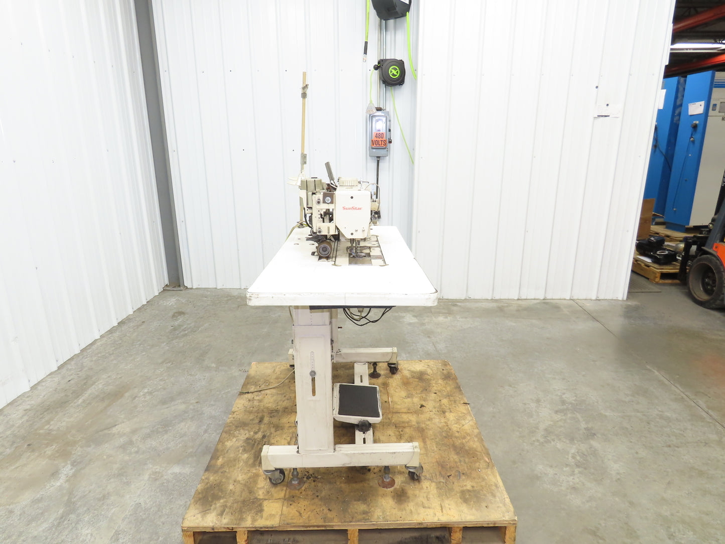 KM-1070BLX-7 Fortuna Industrial Sewing Embroidery Servo Machine 230VAC 1Ph *Read