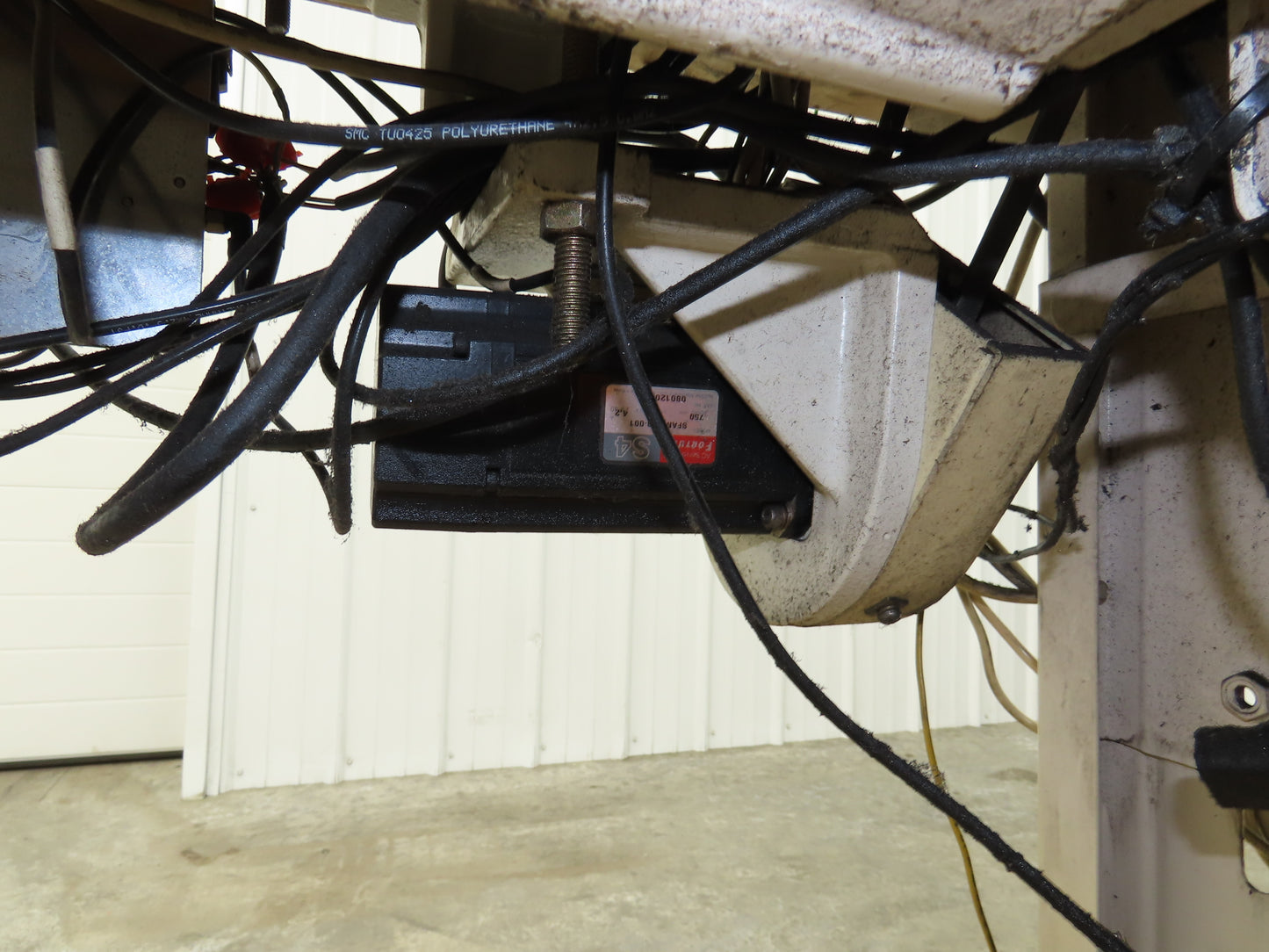 KM-1072BLX-7 Fortuna Industrial Sewing Embroidery Servo Machine 230VAC 1Ph *Read