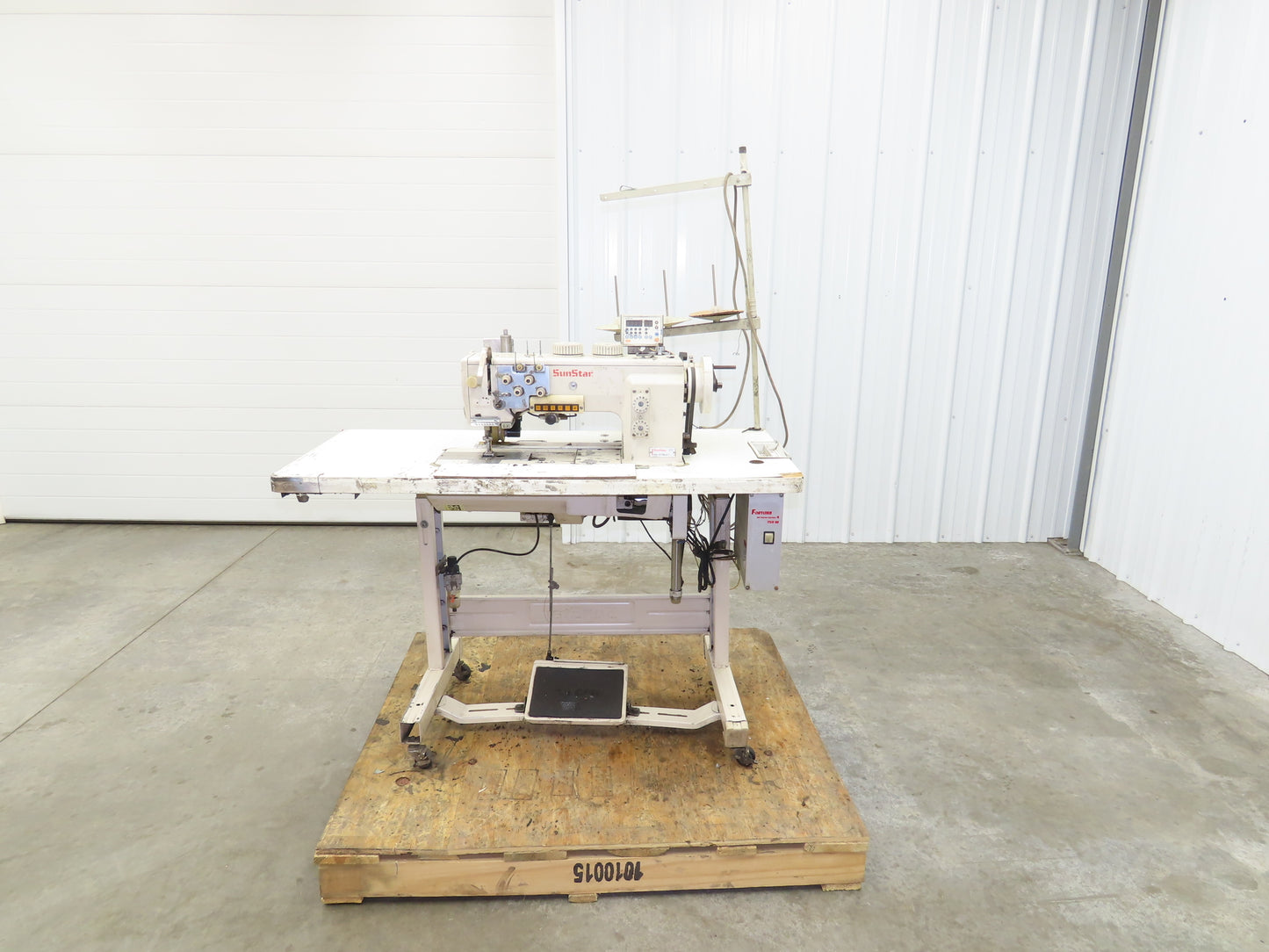 KM-1072BLX-7 Fortuna Industrial Sewing Embroidery Servo Machine 230VAC 1Ph *Read