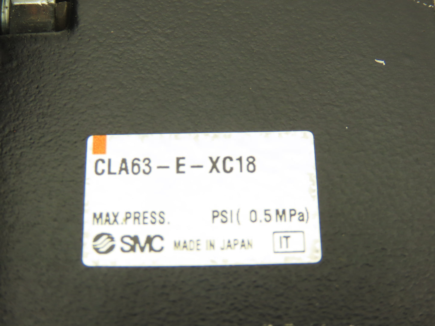 SMC CLAFN63-25-E-XC18 Pneumatic Air Cylinder 63mm Bore 20mm Stroke Locking Rod