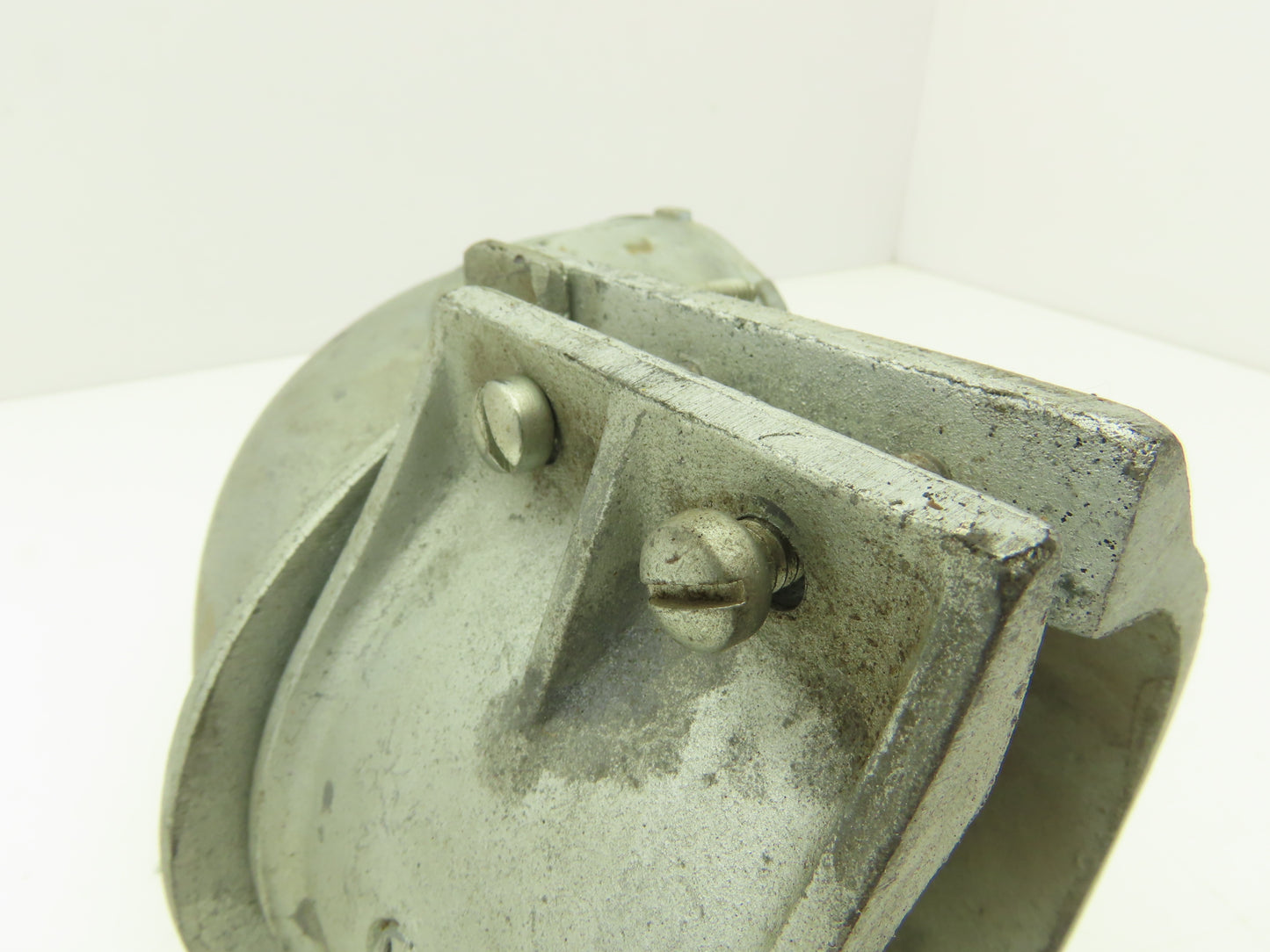 NA Metallic Flex Squeeze Connector 4" 90° Elbow Zinc Die Cast