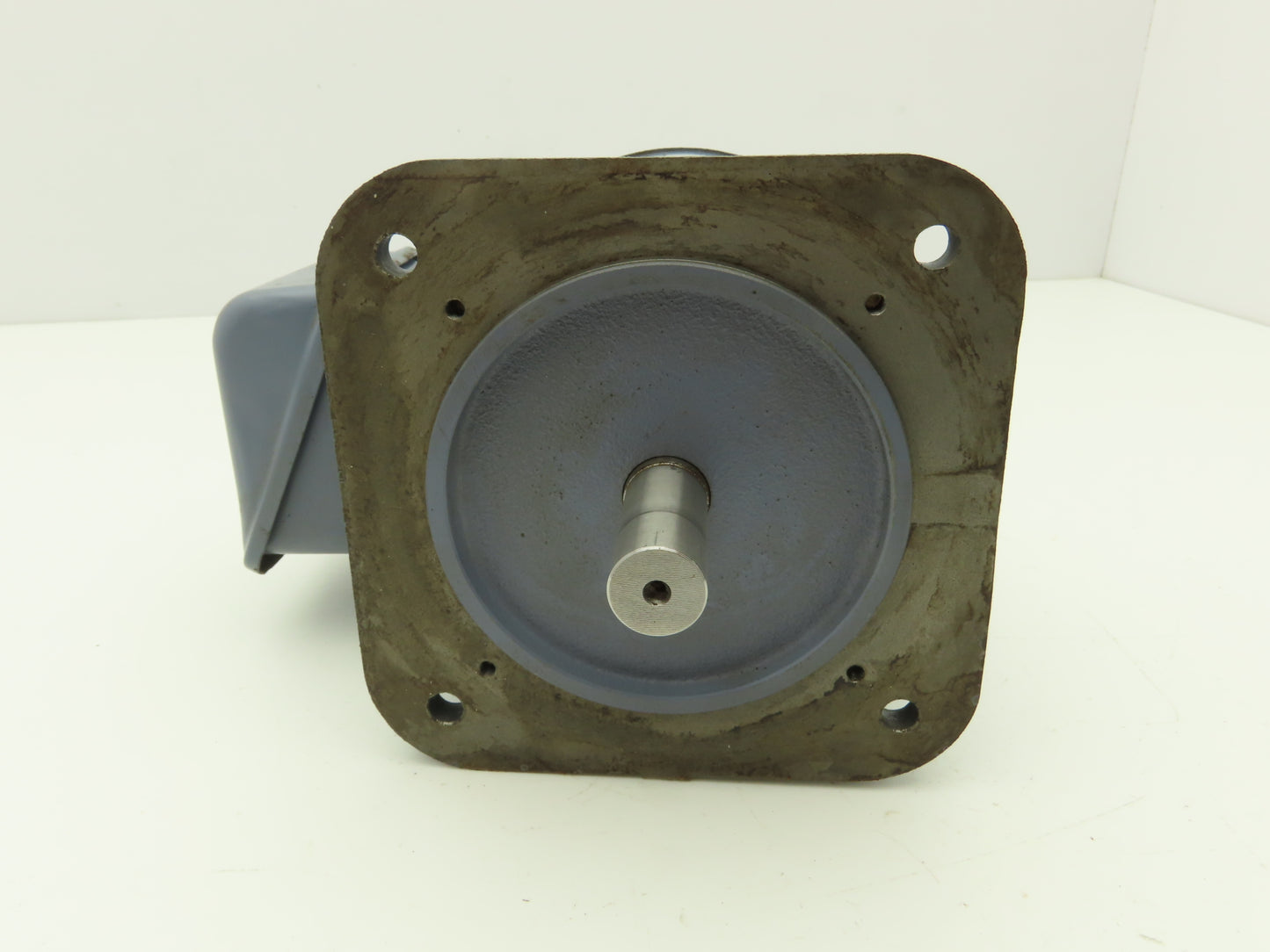 Yaskawa EELQ-5 Electric Motor .1kw 220V 550rpm 12 Pole 3 Phase Kia Turn 15