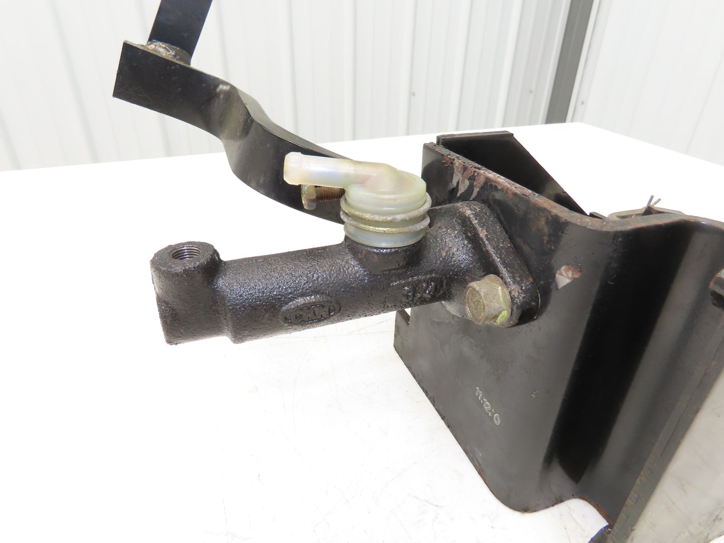 Caterpillar EP18KT Forklift Hydraulic Brake Pedal Master Cylinder Assembly