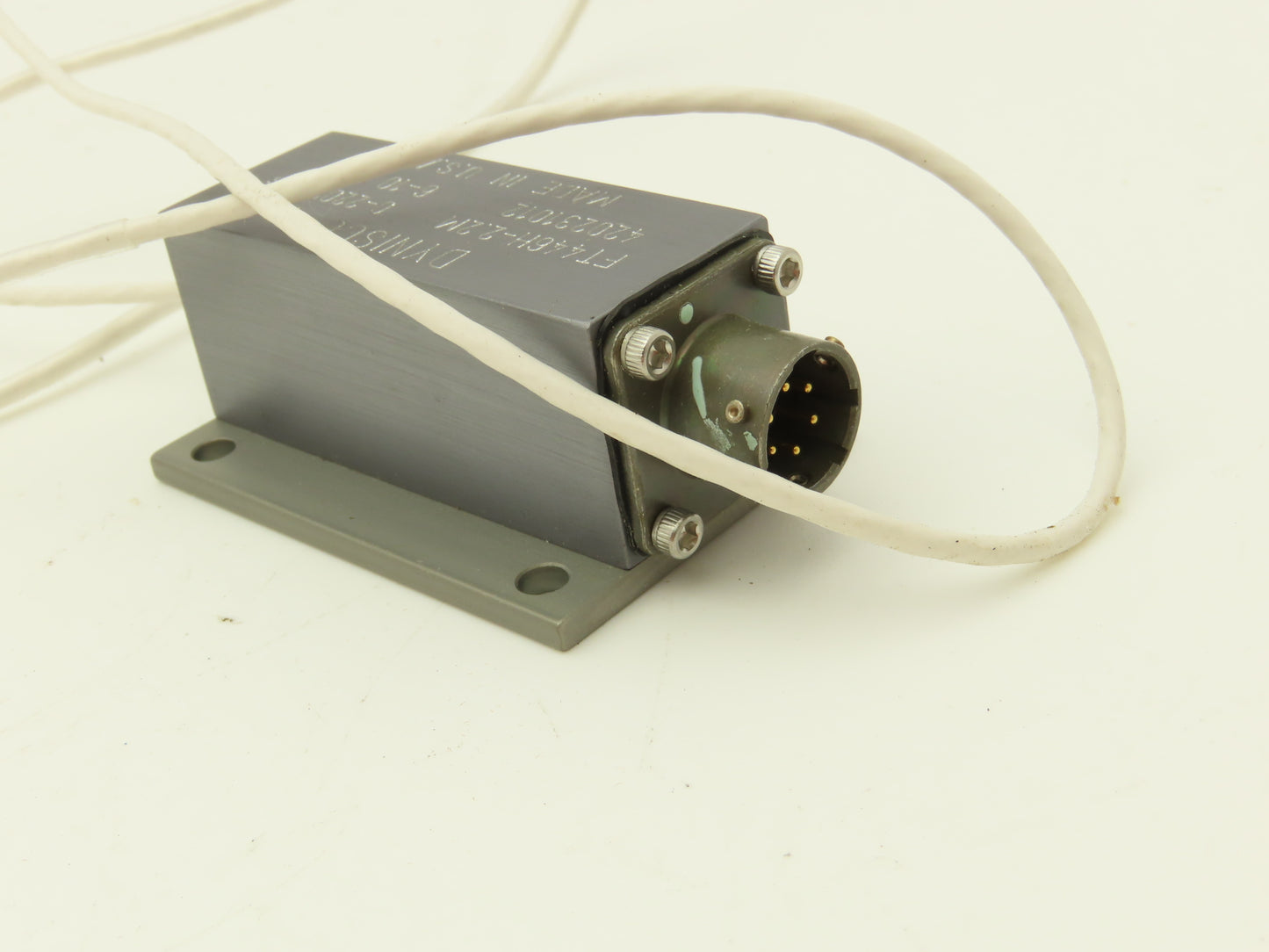 Dynisco FT446H-2.2M Pressure Sensor Transducer 0-2200Lbs 6-10VDC