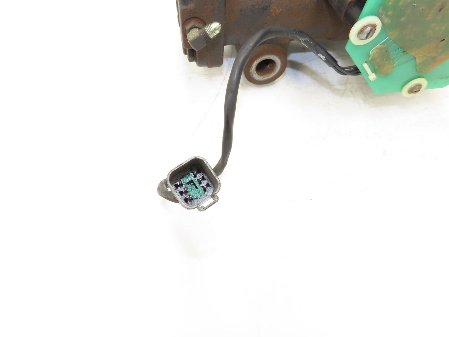 Caterpillar EP18KT Electric Forklift Dual-Wheel Rear Pivot Axle 6 Lug Assembly