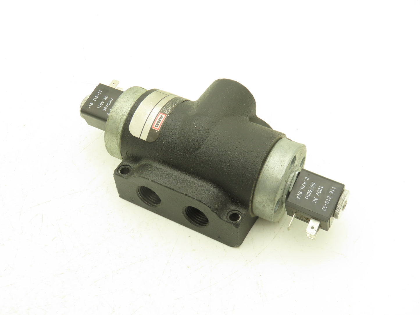 ARO Fluid Power K214SD Pneumatic Air Solenoid Valve 1/2" NPT 120VAC DIN Plug