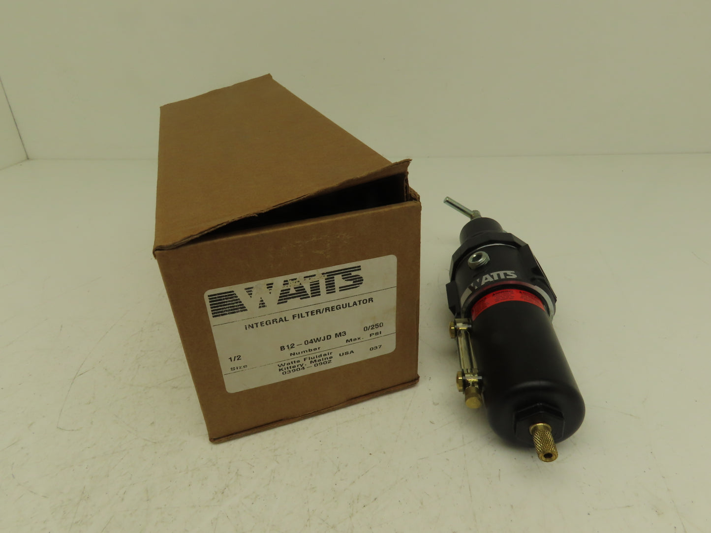 Watts Fluidair B12-04WJD M3 Pneumatic Integral Filter Regulator 1/2" NPT 250PSI