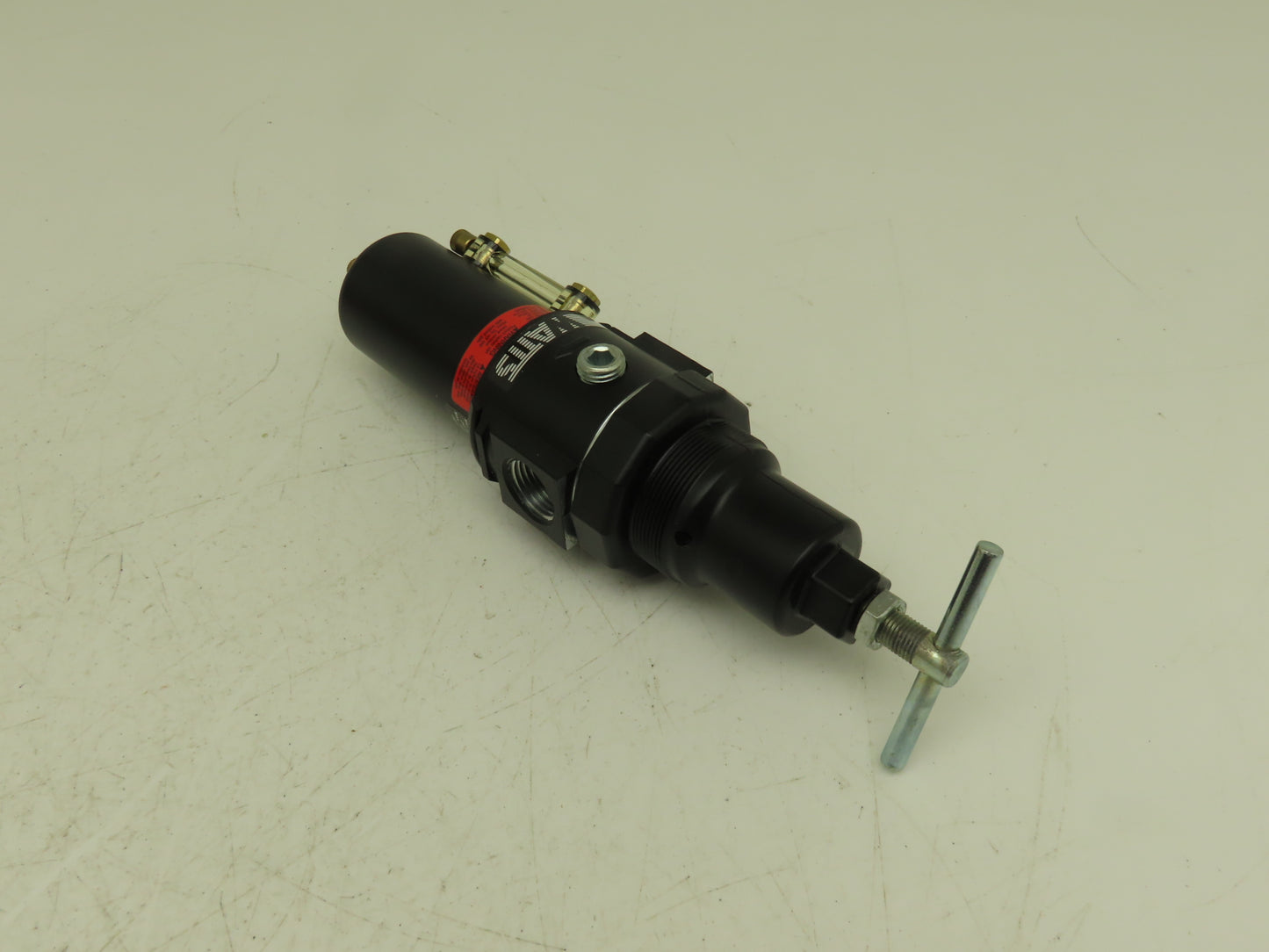 Watts Fluidair B12-04WJD M3 Pneumatic Integral Filter Regulator 1/2" NPT 250PSI