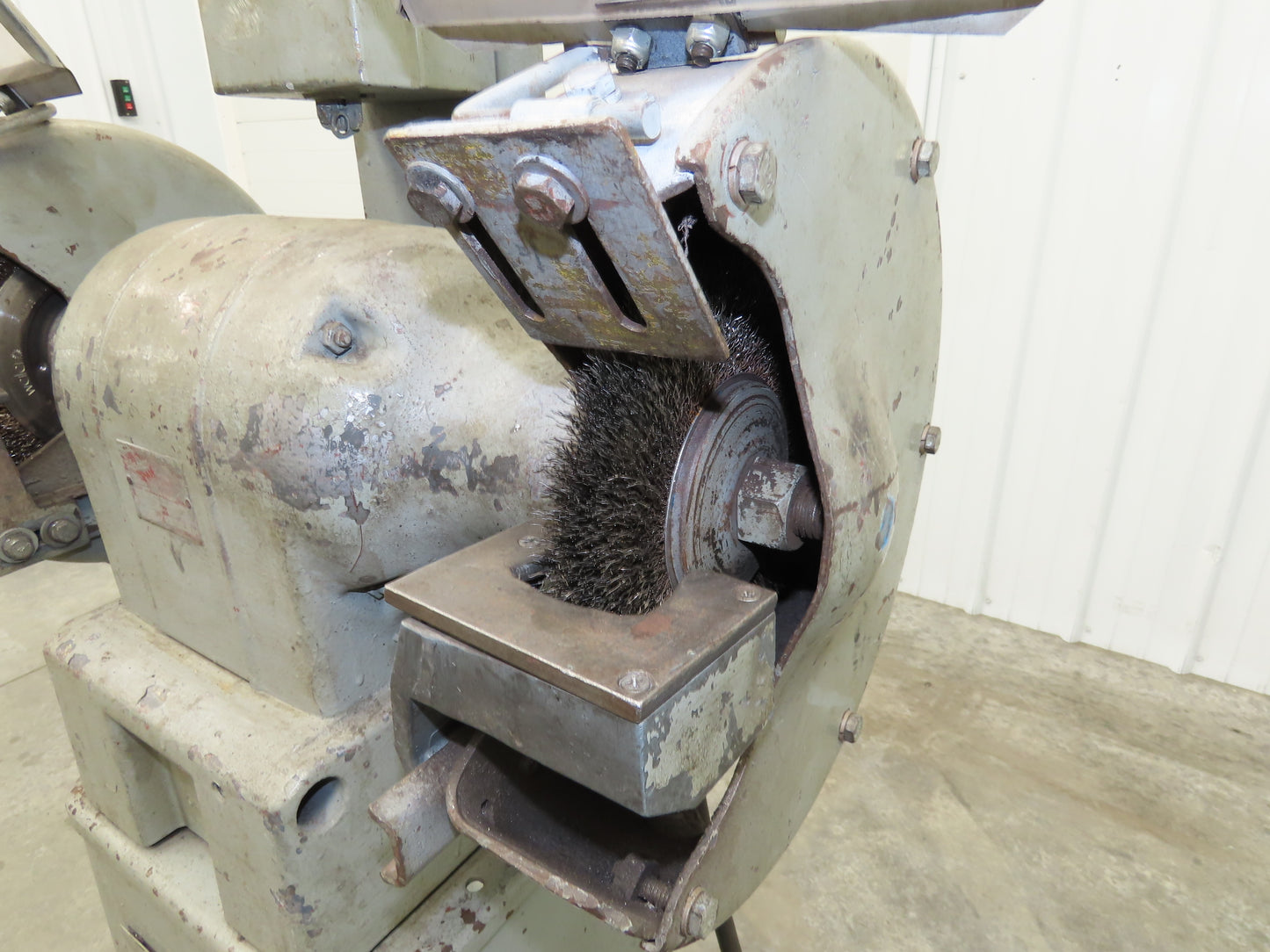 Van Dorn 85 Bench Grinder Pedestal  10" 1500 RPM 226/440V 3Ph