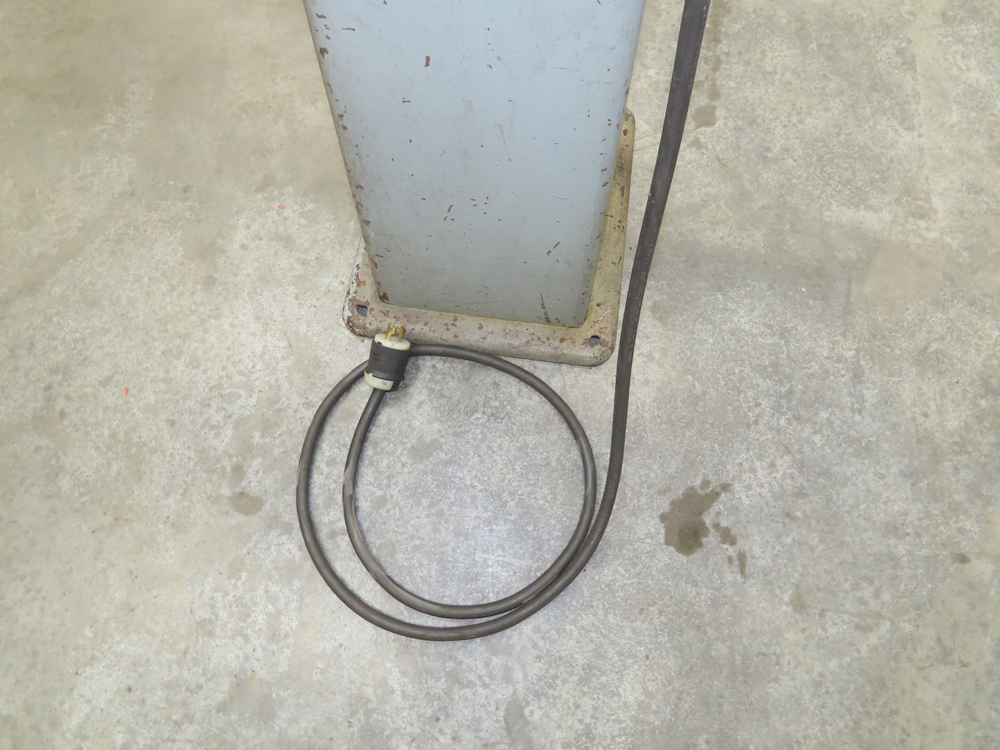 Van Dorn 85 Bench Grinder Pedestal  10" 1500 RPM 226/440V 3Ph