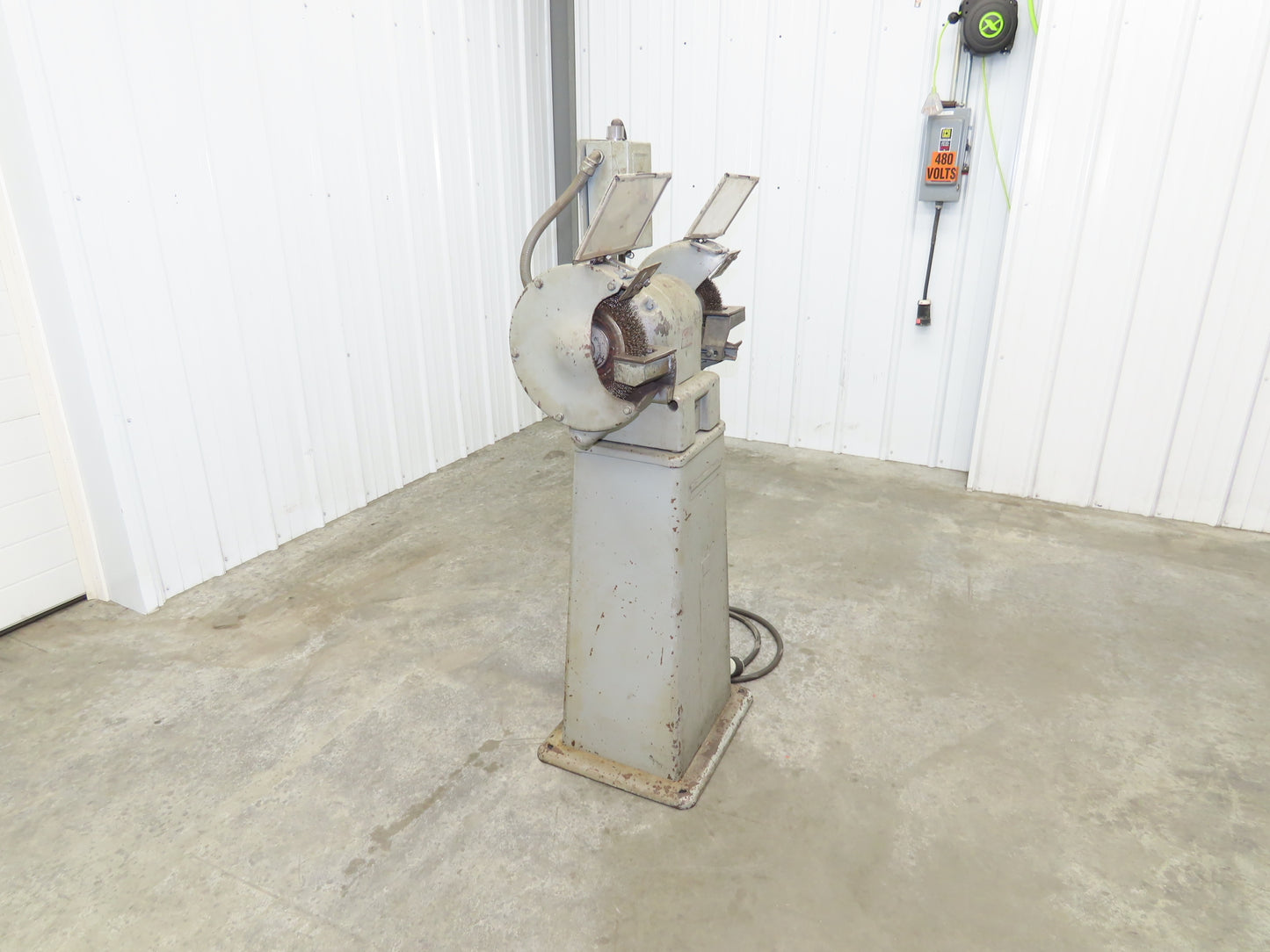 Van Dorn 85 Bench Grinder Pedestal  10" 1500 RPM 226/440V 3Ph