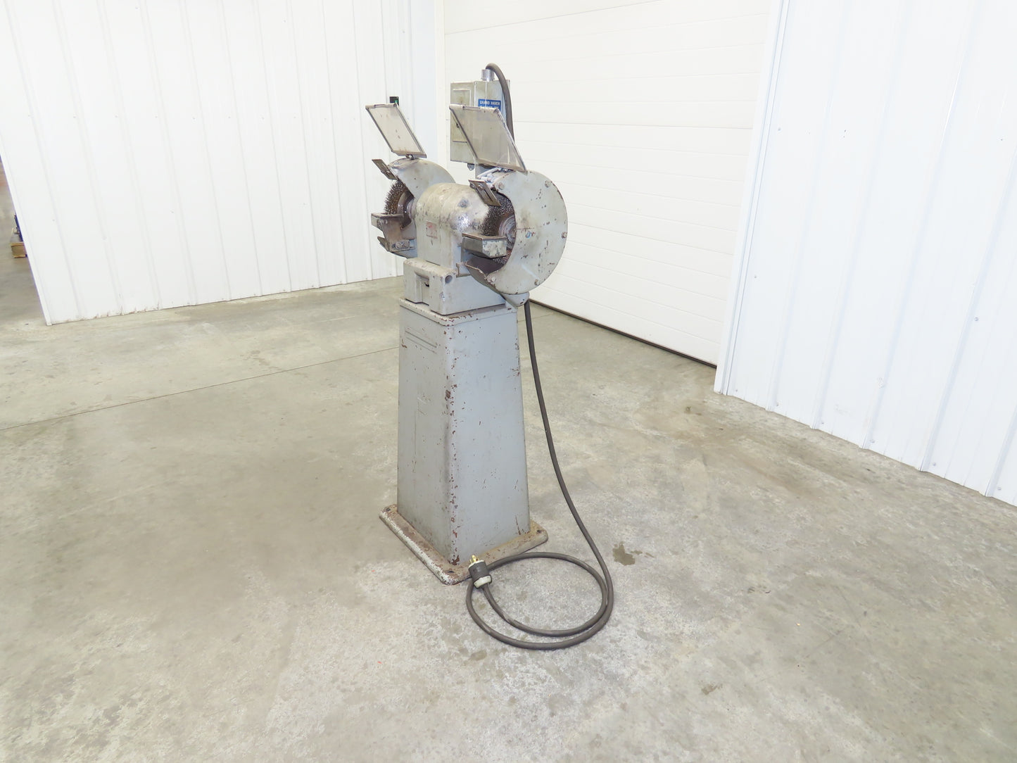 Van Dorn 85 Bench Grinder Pedestal  10" 1500 RPM 226/440V 3Ph