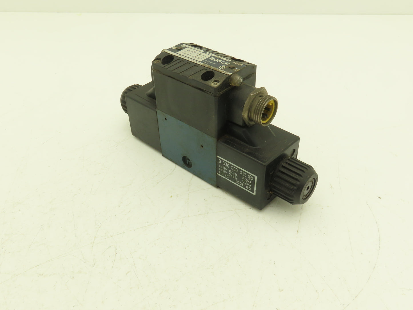 Bosch 081WV06P1V1020KE115/60 Hydraulic Valve 115VAC 60Hz 9 536 230 015 Solenoid